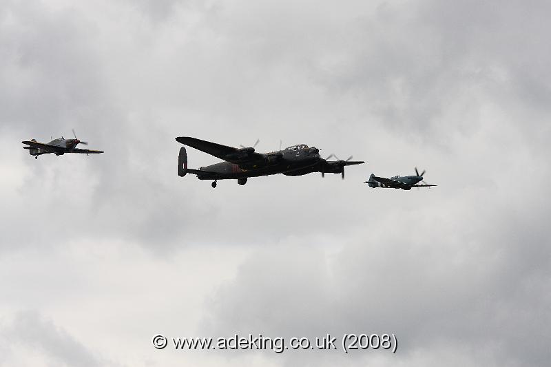 IMG_7993.JPG - Battle Of Britain Trio (Hurricane (L), Lancaster (C) & Spitfire (R))